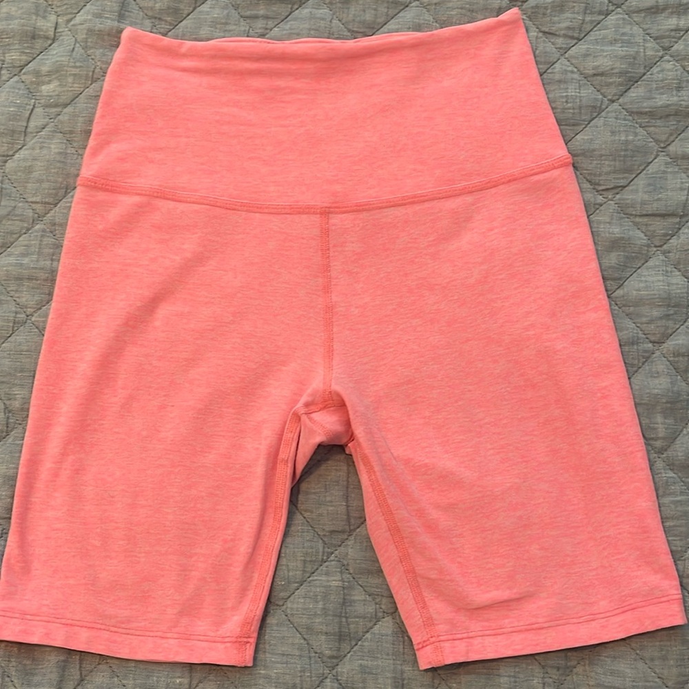 COPY - Beyond Yoga Spacedye pink biker shorts